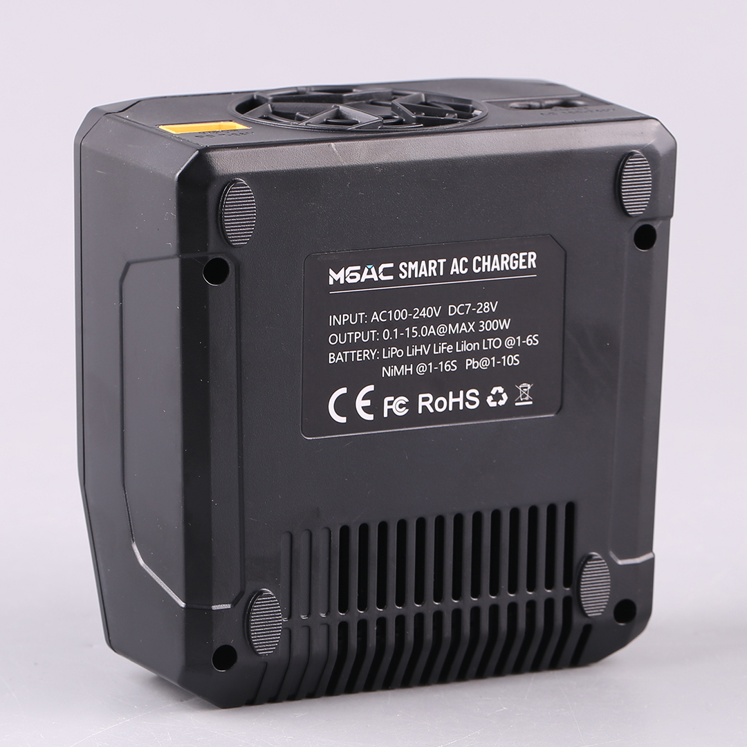 ToolkitRC M6AC 15A 300W Multif – Drone Battery 6S recenzja i cena