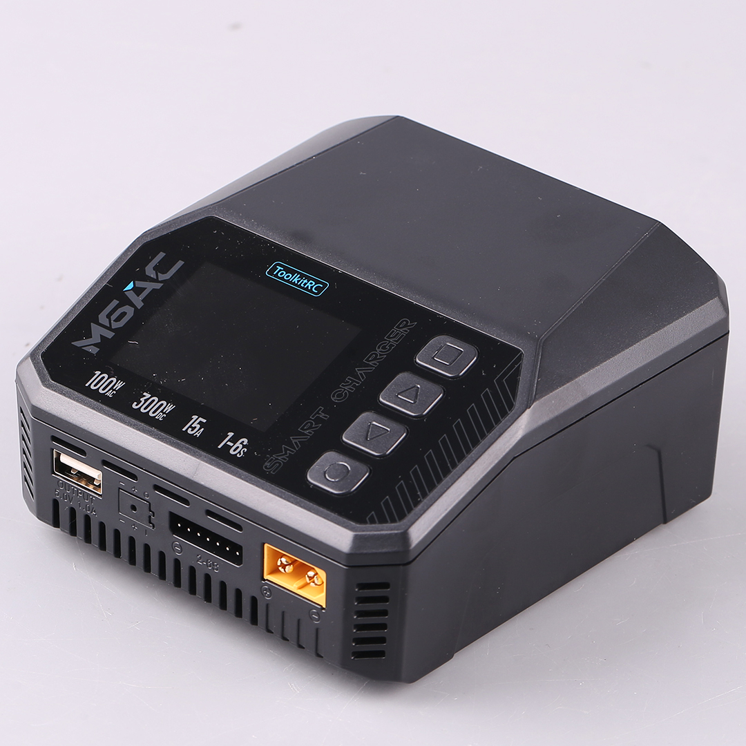 ToolkitRC M6AC 15A 300W Multif – Drone Battery 6S recenzja i cena