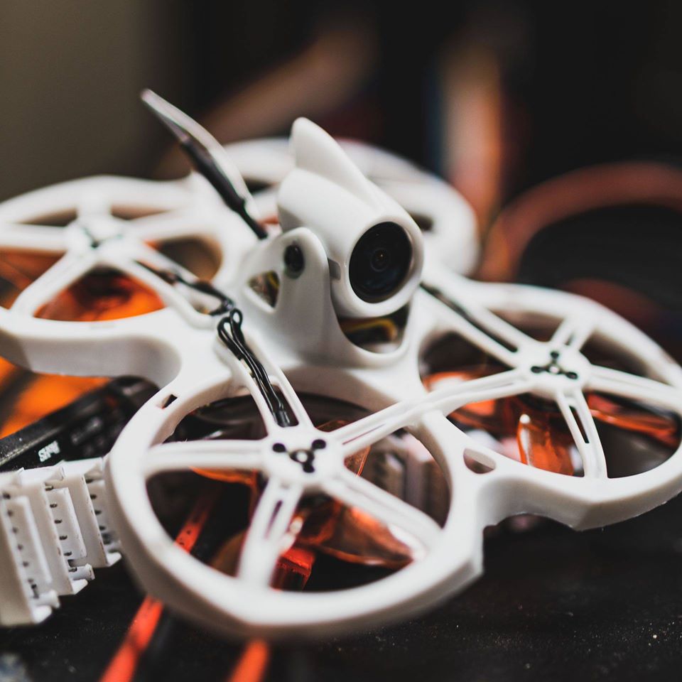 Emax Tinyhawk II 2 RTF FPV Rac – Drone Battery Box recenzja i cena